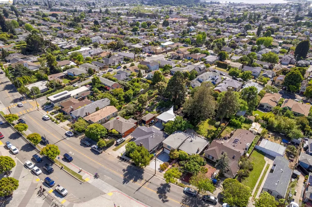 619 Ashbury Avenue El Cerrito CA 94530