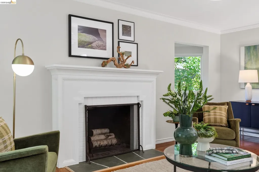 5283 Harbord Drive Oakland CA 94618