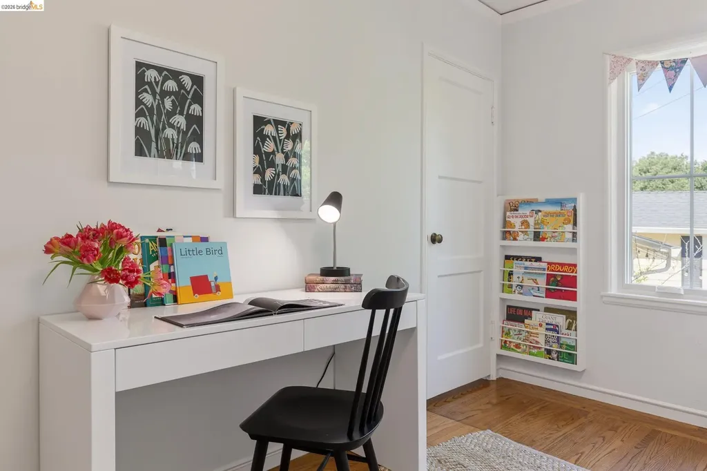 5283 Harbord Drive Oakland CA 94618