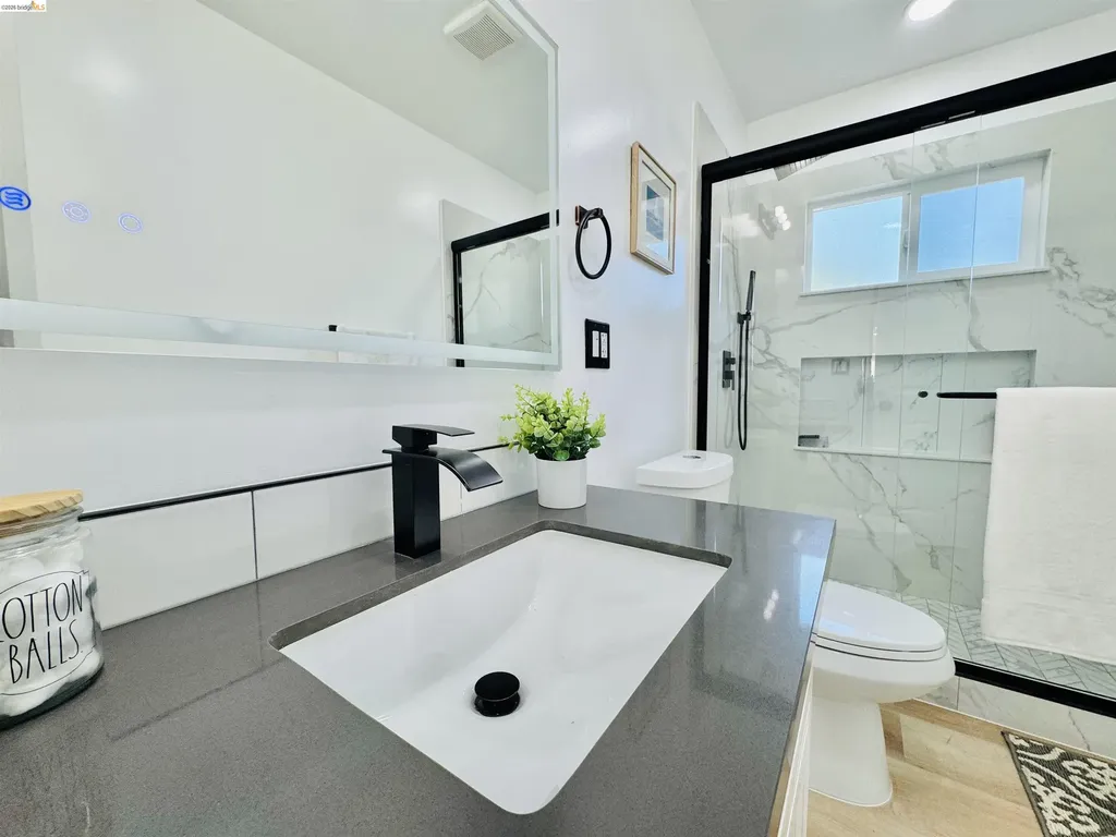 2427 67th Avenue Oakland CA 94605