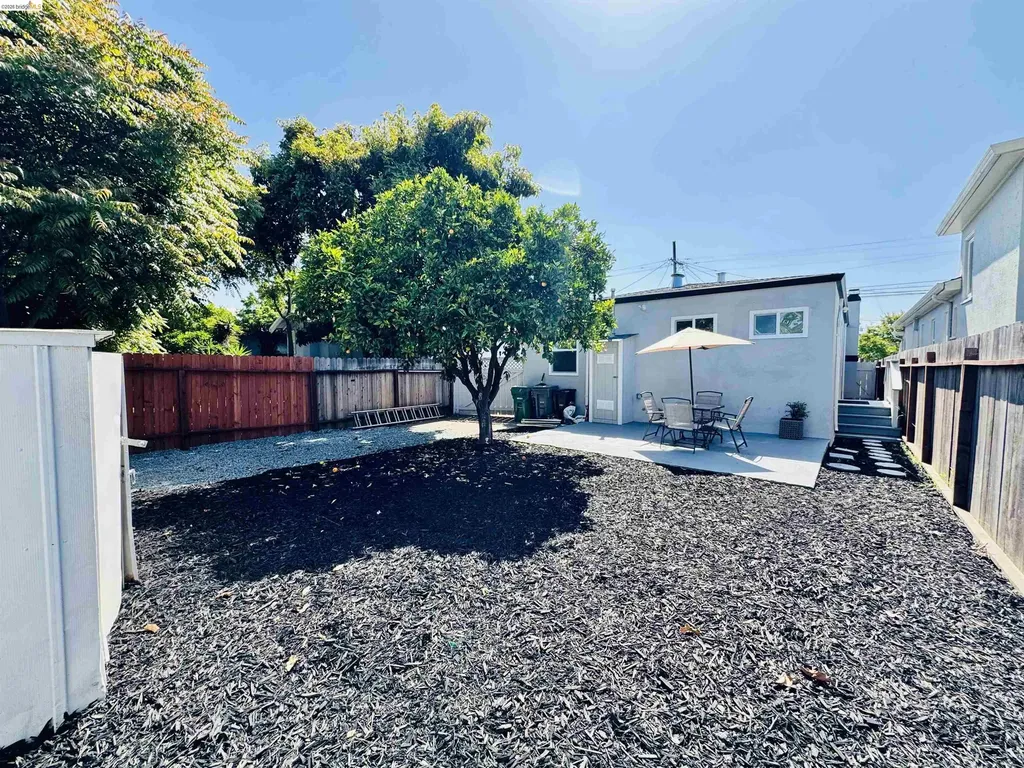 2427 67th Avenue Oakland CA 94605
