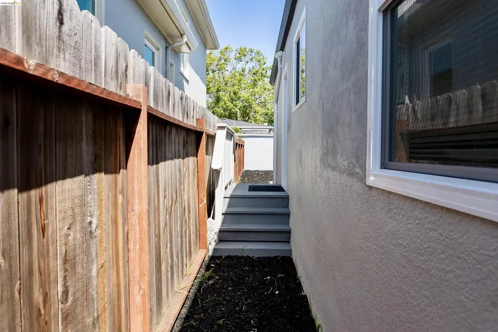 2427 67th Avenue Oakland CA 94605