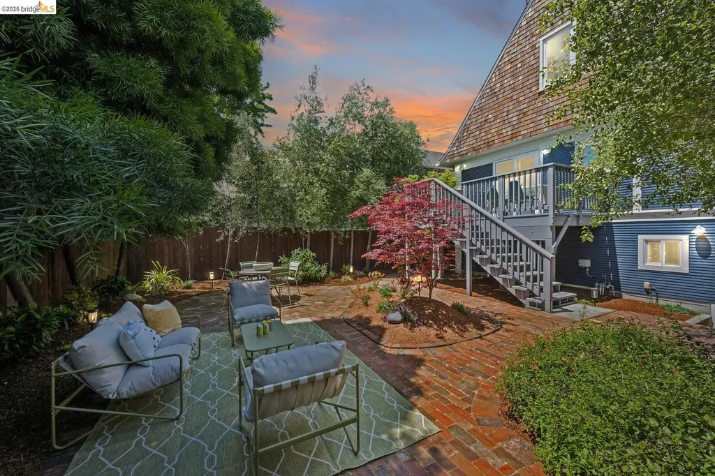 933 56th Street Oakland CA 94608