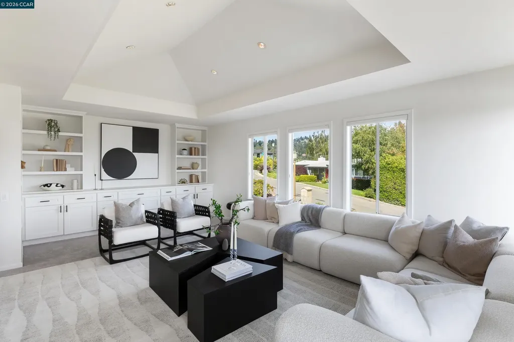 6841 Estates Drive Oakland CA 94611