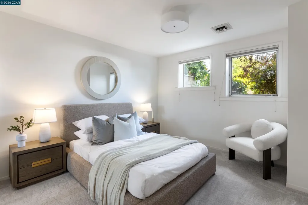 6841 Estates Drive Oakland CA 94611
