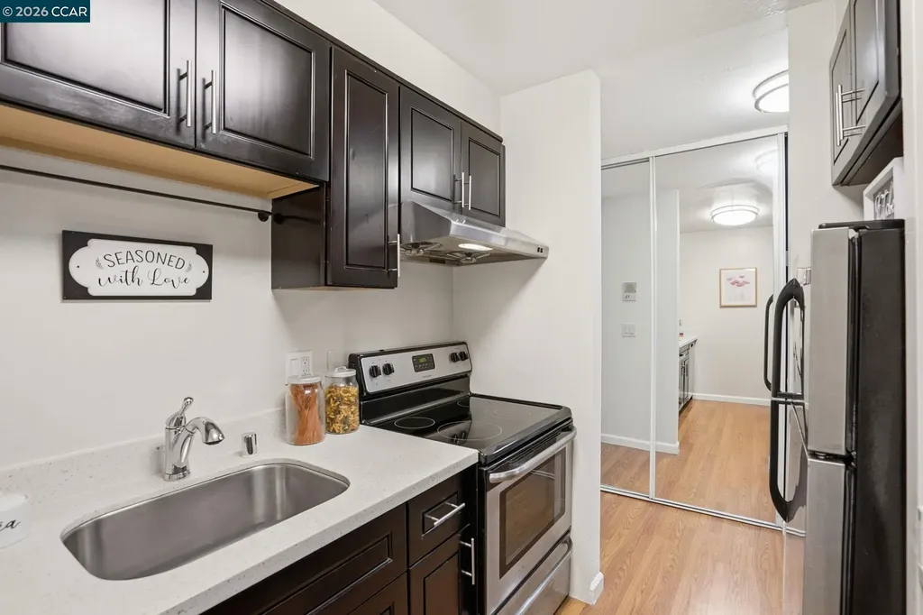 551 Jean Street Oakland CA 94610