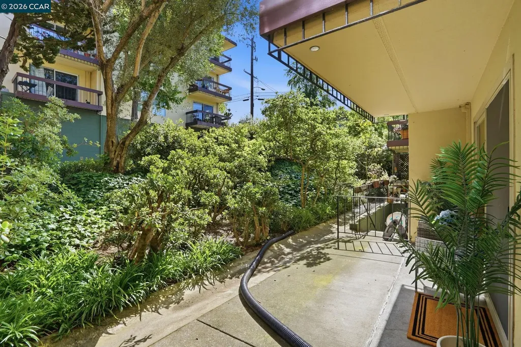 551 Jean Street Oakland CA 94610