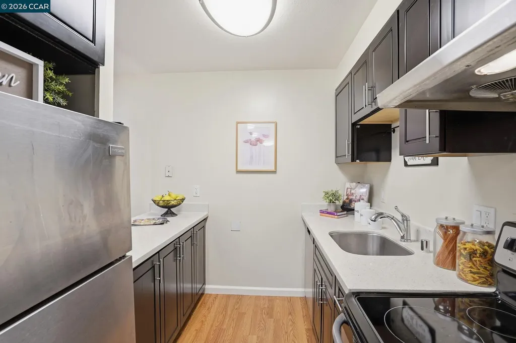 551 Jean Street Oakland CA 94610