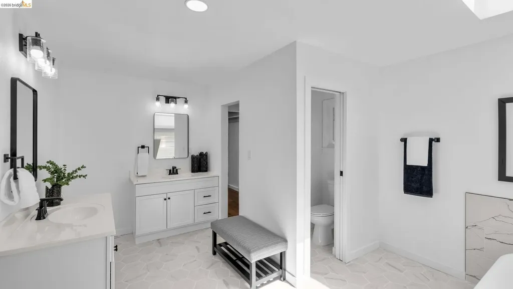 3672 Del Monte Way San Leandro CA 94578