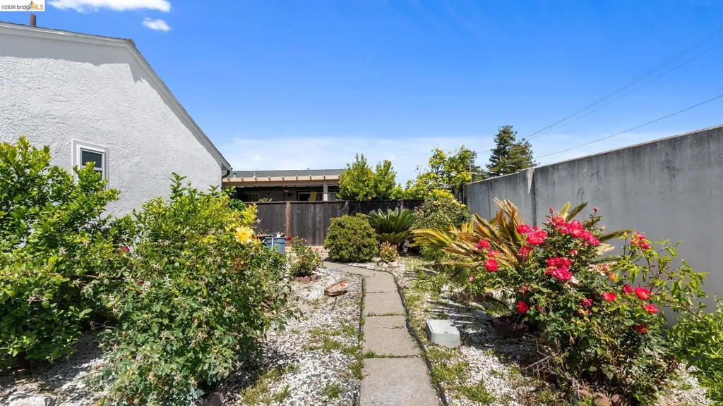3672 Del Monte Way San Leandro CA 94578