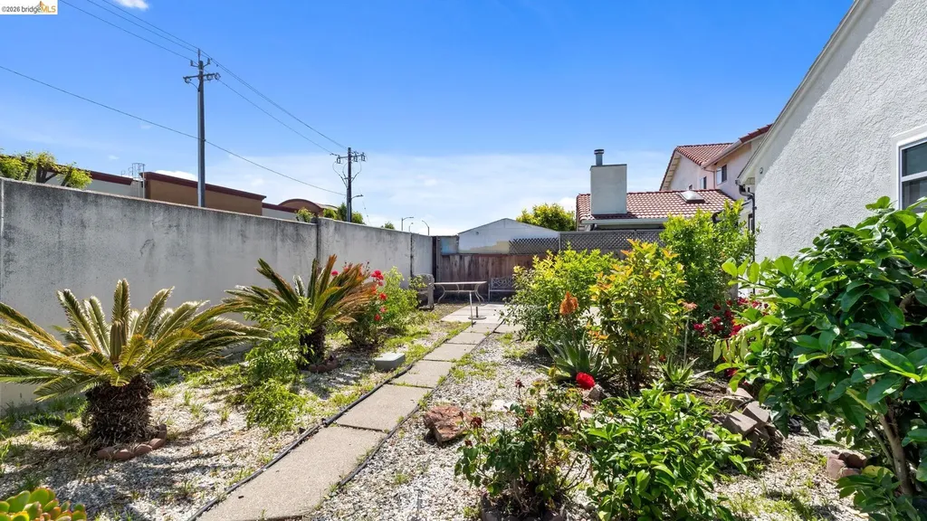 3672 Del Monte Way San Leandro CA 94578