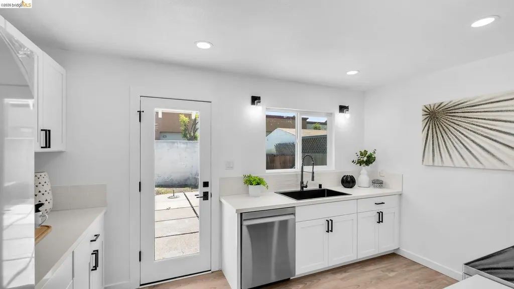 3672 Del Monte Way San Leandro CA 94578