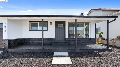 3672 Del Monte Way San Leandro CA 94578