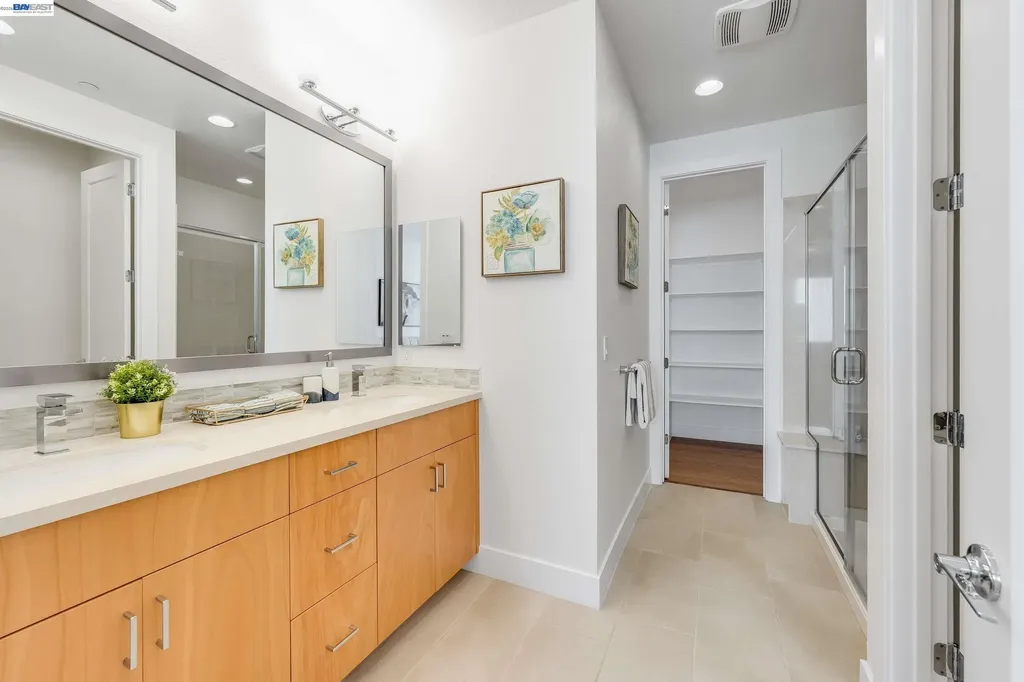 39150 Declaration Street Fremont CA 94538