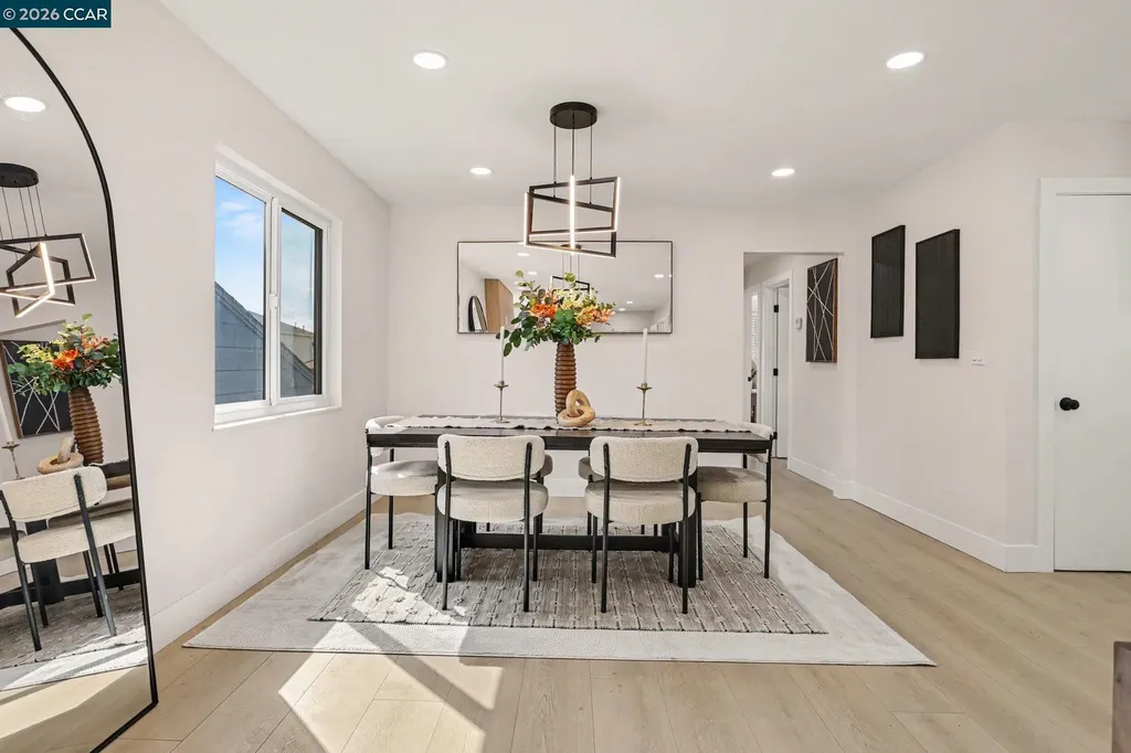 2718 Oliver Avenue Oakland CA 94605