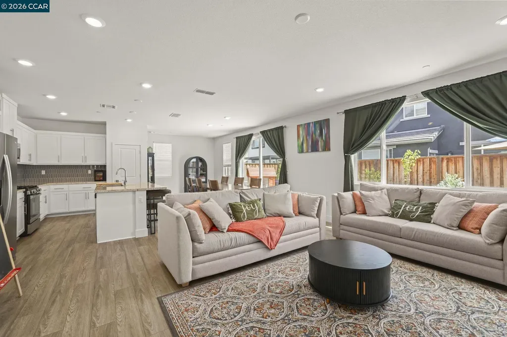 122 Granite Way Oakley CA 94561