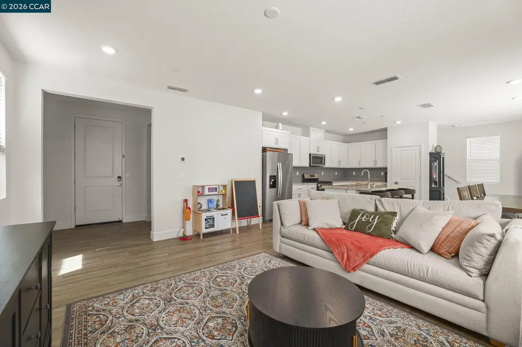 122 Granite Way Oakley CA 94561