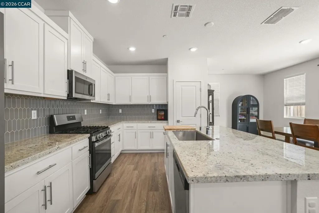 122 Granite Way Oakley CA 94561