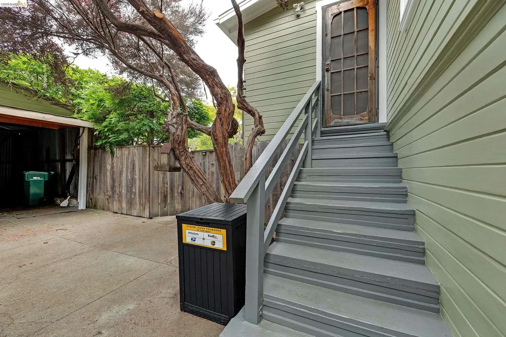 345 49th Street Oakland CA 94609