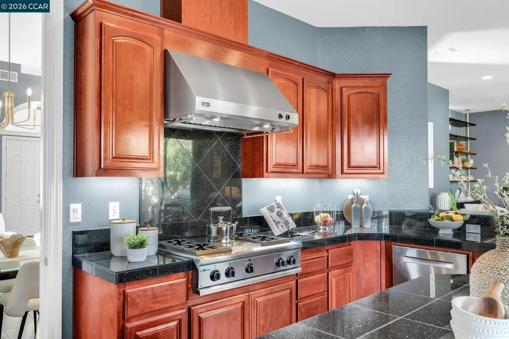 4999 Piper Glen Terrace Dublin CA 94568