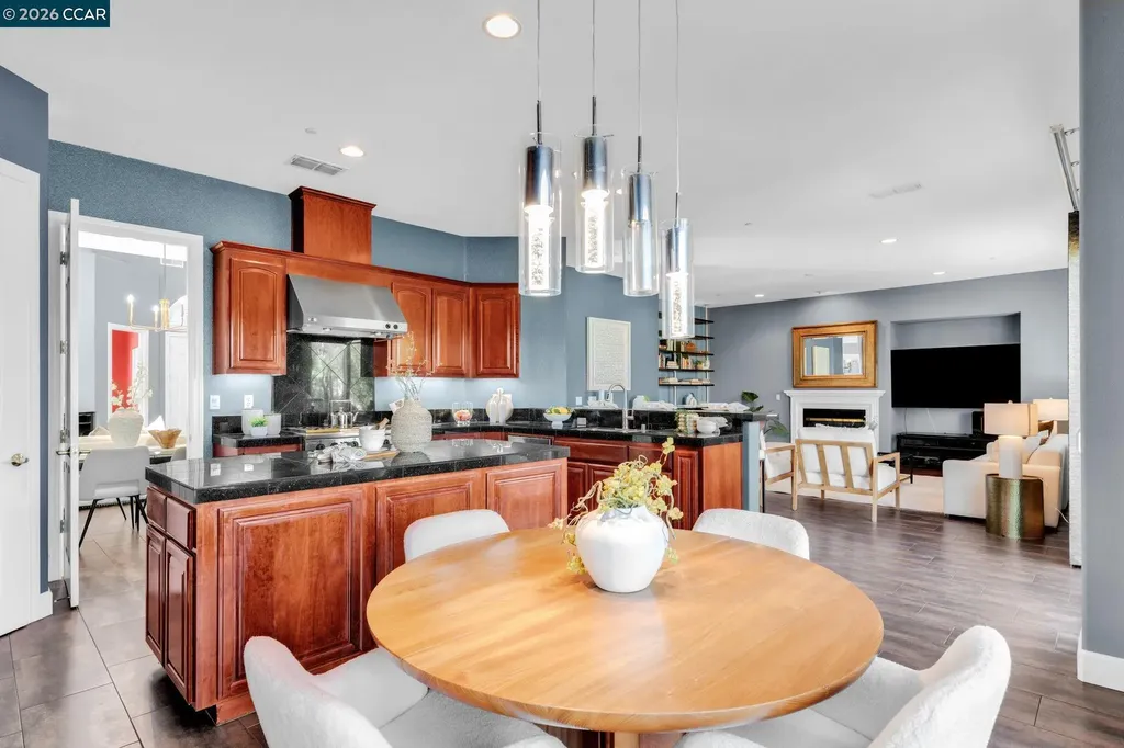 4999 Piper Glen Terrace Dublin CA 94568