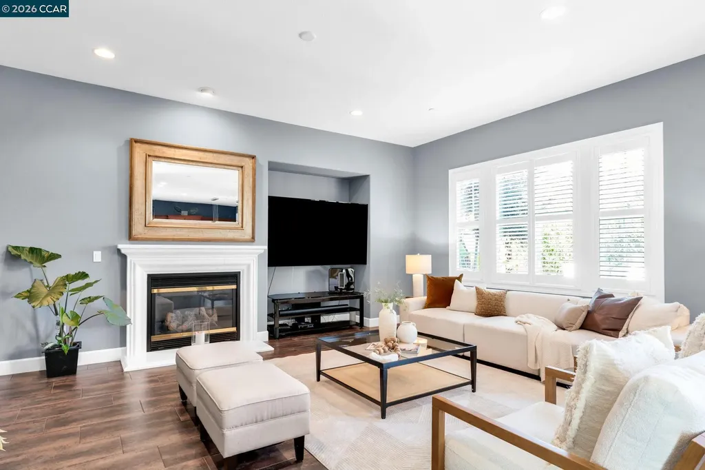4999 Piper Glen Terrace Dublin CA 94568