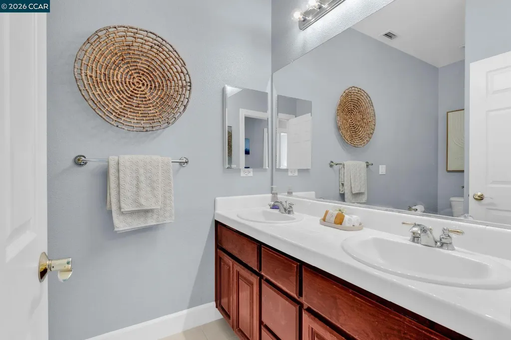 4999 Piper Glen Terrace Dublin CA 94568
