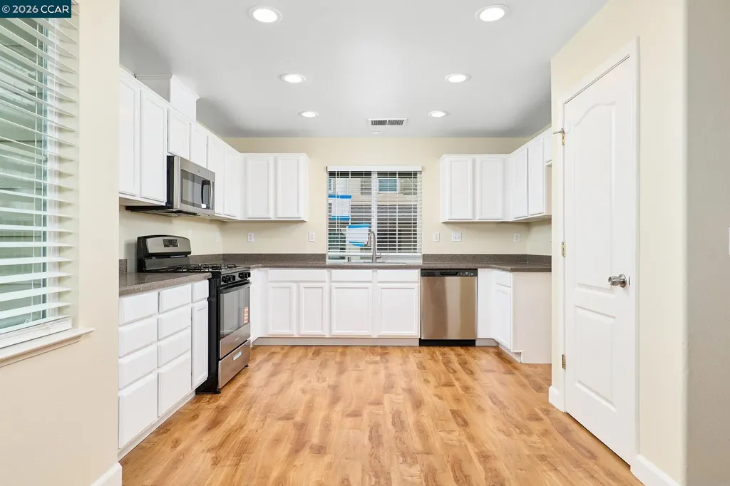 231 Whimbrel Circle Pittsburg CA 94565