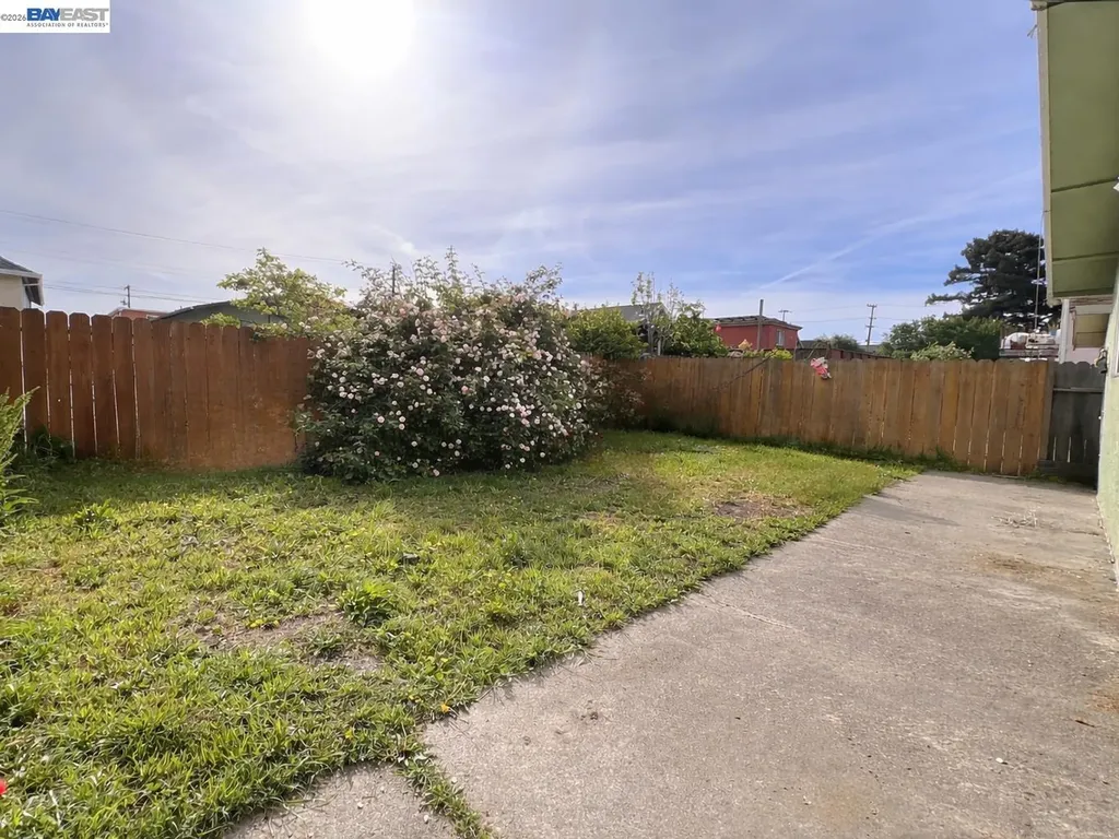 634 8th Street Richmond CA 94801