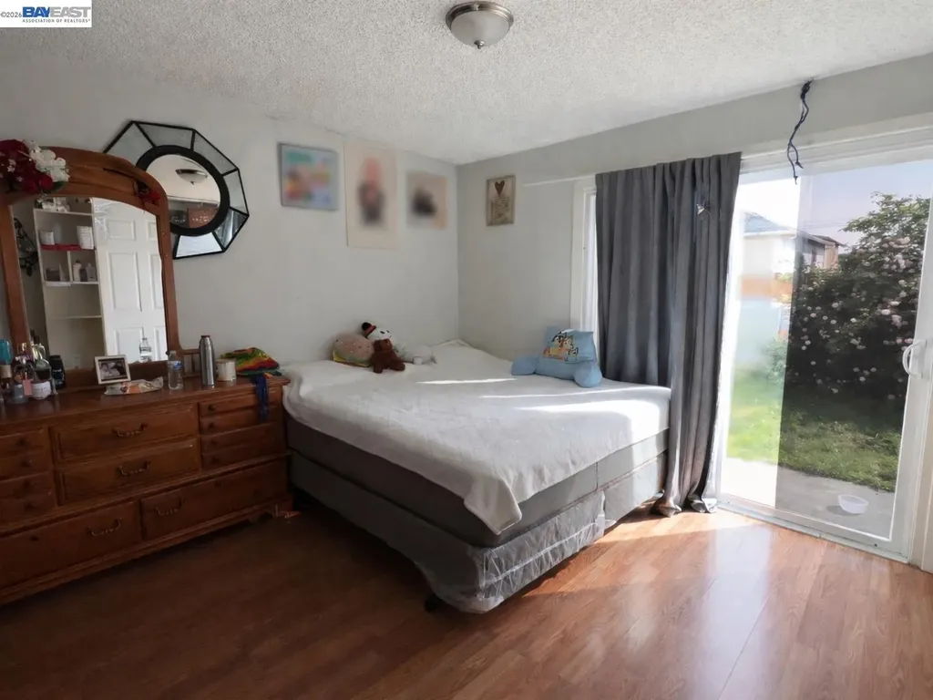 634 8th Street Richmond CA 94801