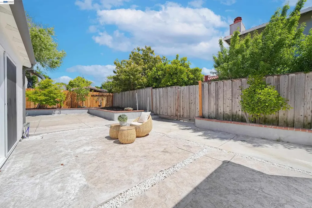 32419 Woodland Drive Union City CA 94587