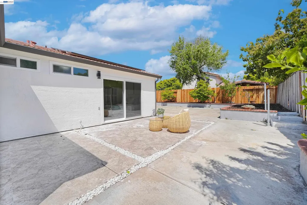 32419 Woodland Drive Union City CA 94587