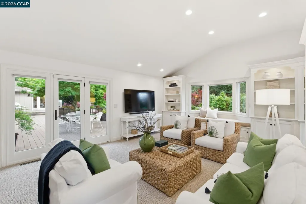 80 Tara Road Orinda CA 94563
