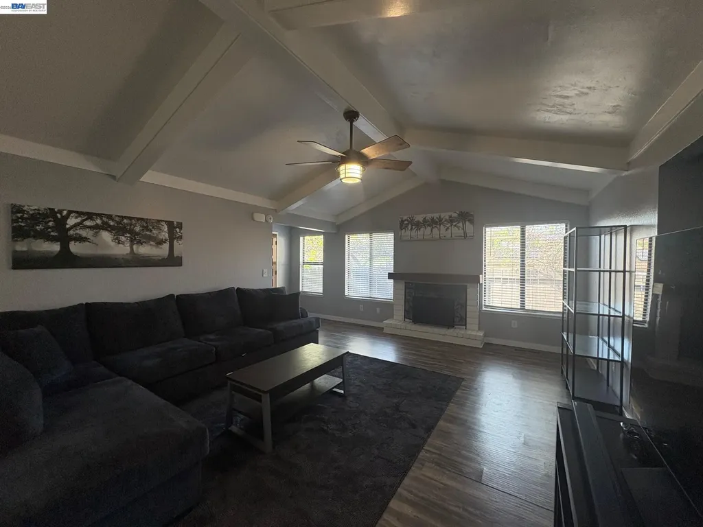 1246 Almondwood Drive Antioch CA 94509