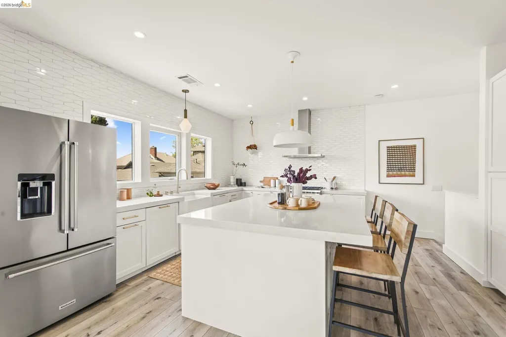 450 42nd Street Oakland CA 94609