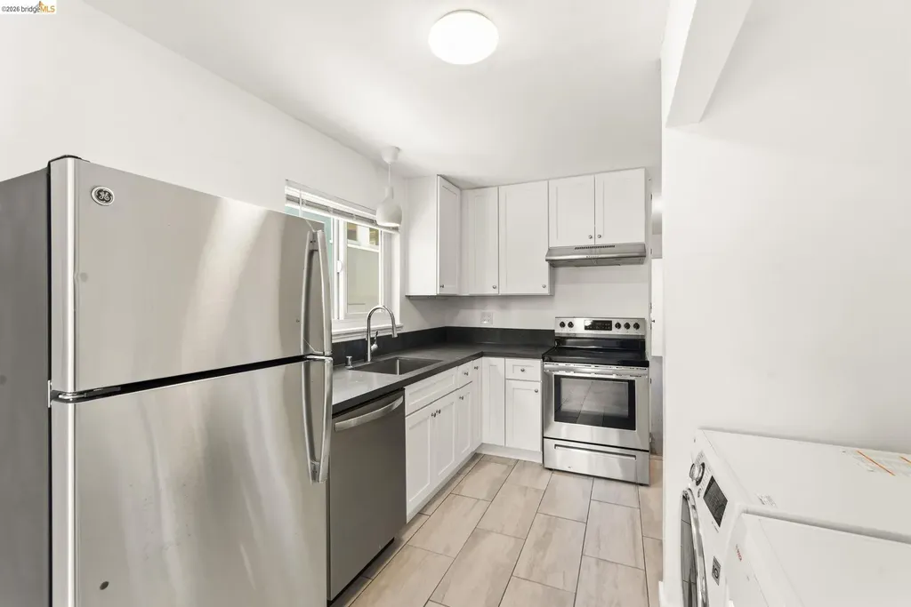 450 42nd Street Oakland CA 94609