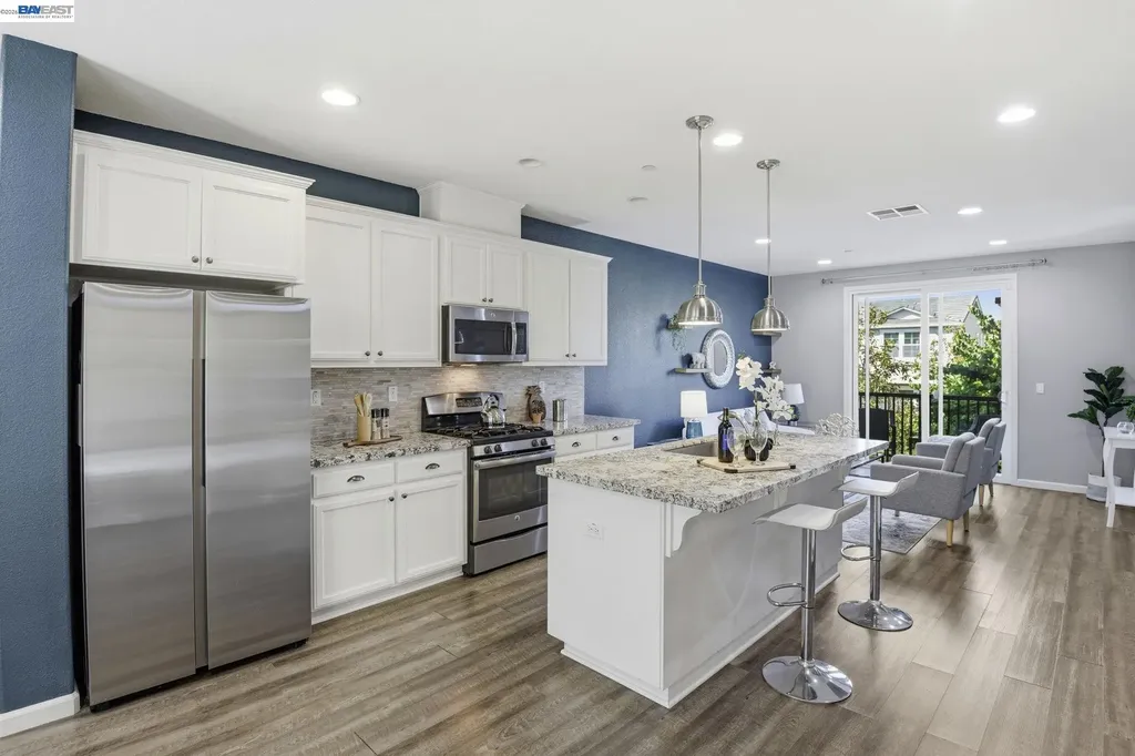 2332 Carbondale Way Dublin CA 94568