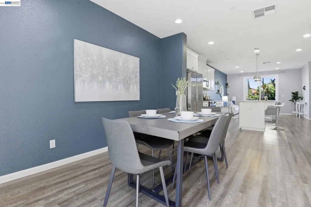 2332 Carbondale Way Dublin CA 94568