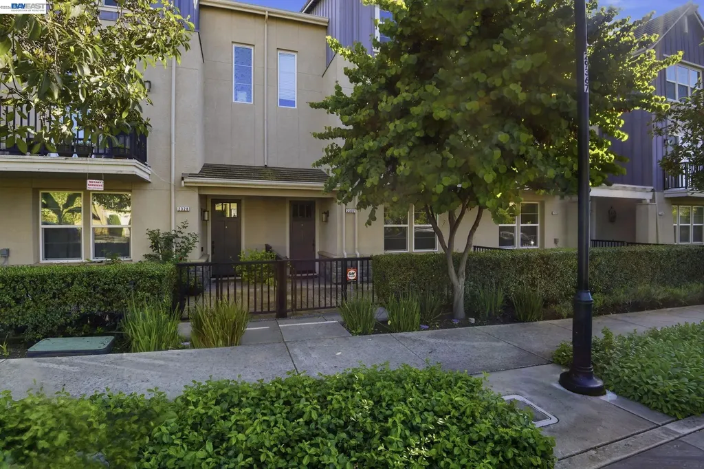 2332 Carbondale Way Dublin CA 94568
