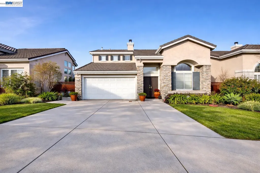 15100 Shining Star Lane San Leandro CA 94579