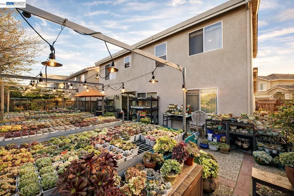 15100 Shining Star Lane San Leandro CA 94579