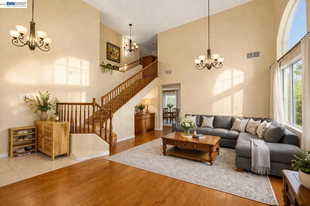 15100 Shining Star Lane San Leandro CA 94579