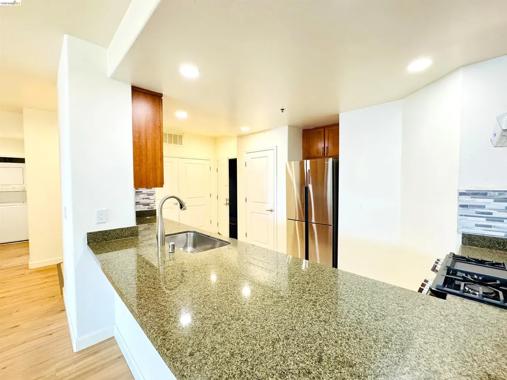 423 7th Street Oakland CA 94607