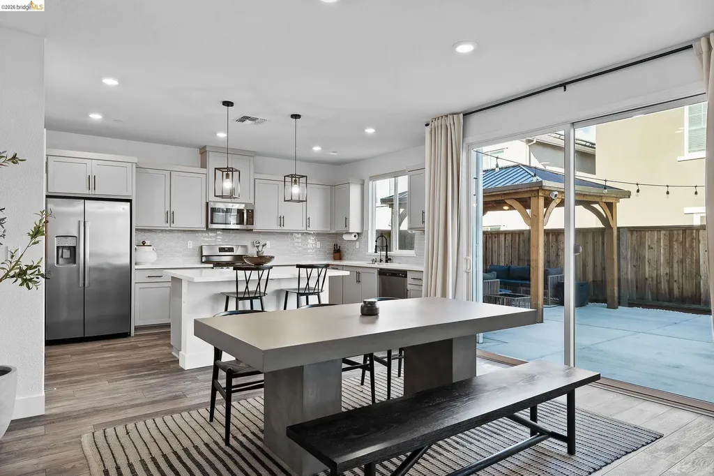 138 Granite Way Oakley CA 94561