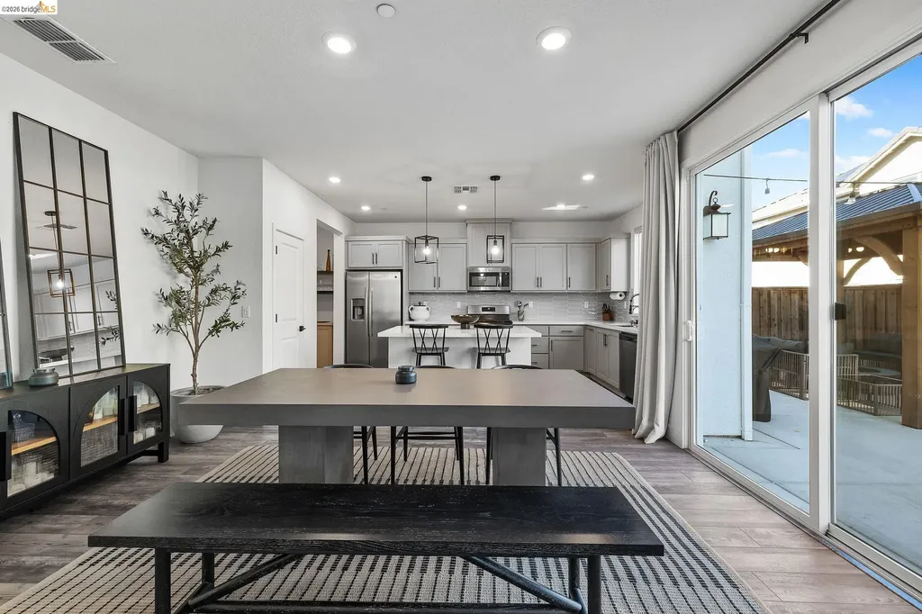 138 Granite Way Oakley CA 94561