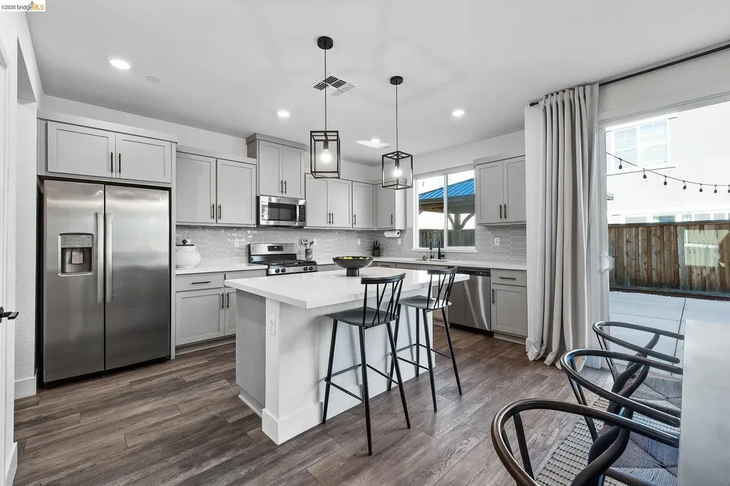 138 Granite Way Oakley CA 94561