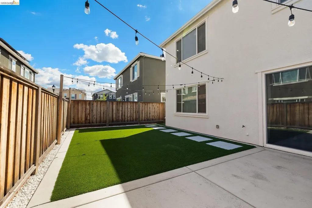 138 Granite Way Oakley CA 94561