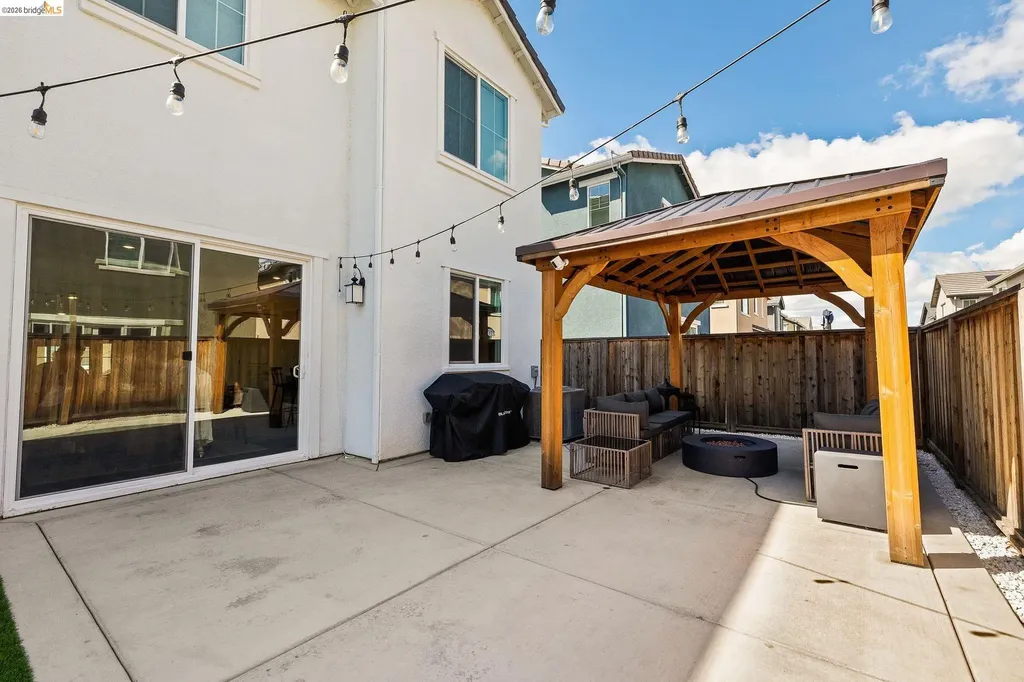 138 Granite Way Oakley CA 94561