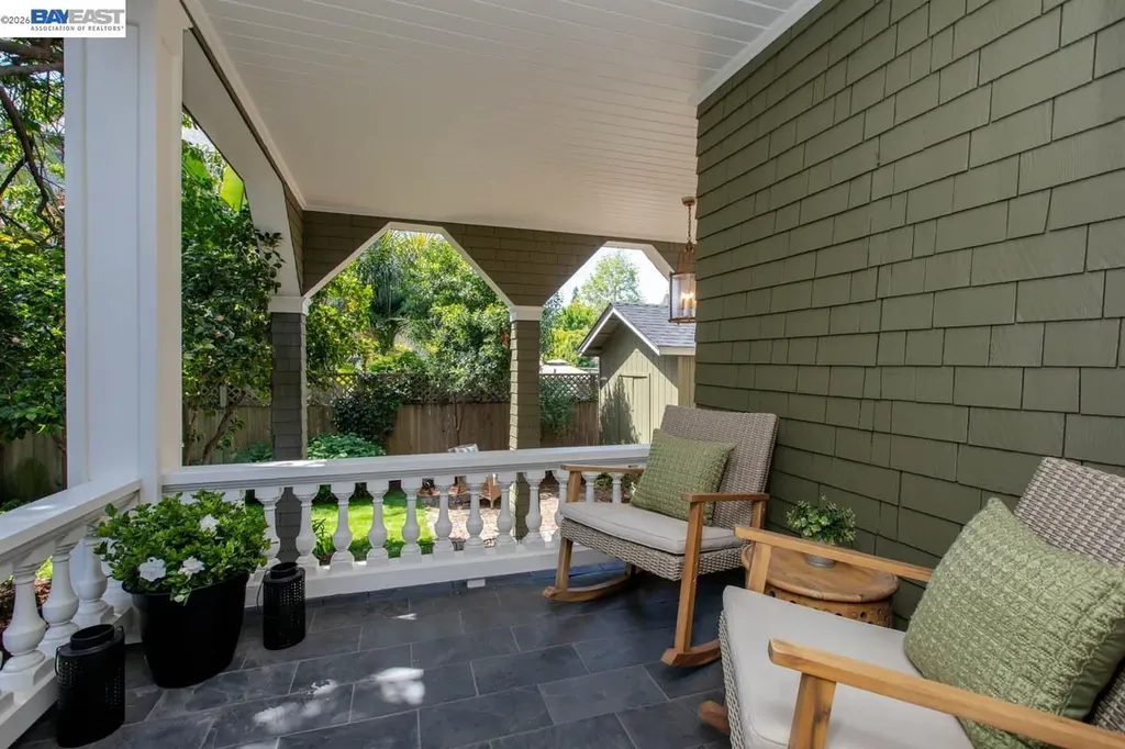 1111 Union Street Alameda CA 94501
