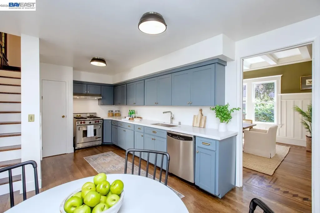 1111 Union Street Alameda CA 94501